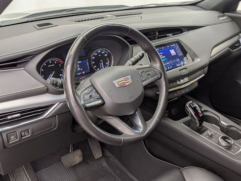 Certified 2023 Cadillac XT4 Premium Luxury w/ Enhanced Visibility Package AWD/4WD image 9
