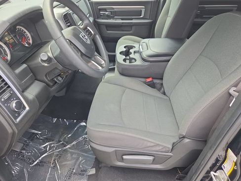 Used 2024 RAM 1500 Warlock AWD/4WD image 10