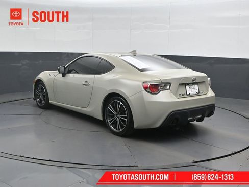 Used 2016 Scion FR-S image 8