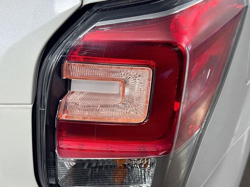 Used 2018 Subaru Forester 2.5i Premium AWD/4WD image 34