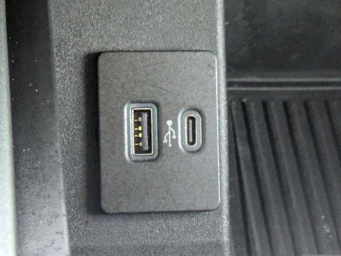 Used 2022 Ford F250 XLT w/ XLT Premium Package image 24