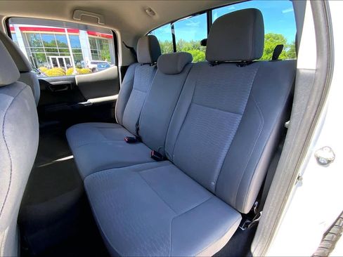 Used 2017 Toyota Tacoma SR w/ Tow Package AWD/4WD image 20