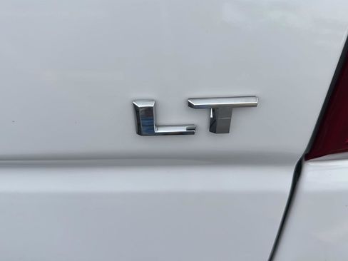 Used 2022 Chevrolet Silverado 1500 LT image 8