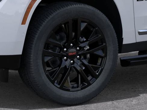 New 2026 GMC Yukon Denali w/ Denali Reserve Package RWD image 9