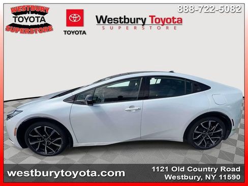 Certified 2024 Toyota Prius Prime FWD image 12
