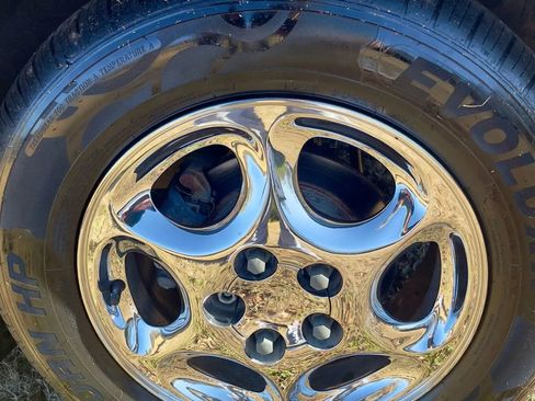 Used 1999 Oldsmobile Intrigue GL image 25