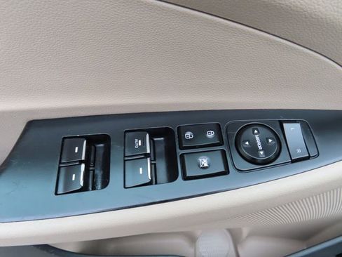 Used 2016 Hyundai Tucson Limited image 28