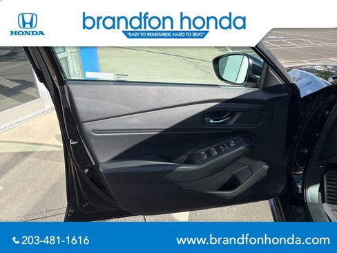 Used 2024 Honda Accord Sport image 11
