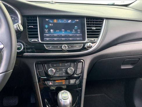 Used 2018 Buick Encore Preferred FWD image 34