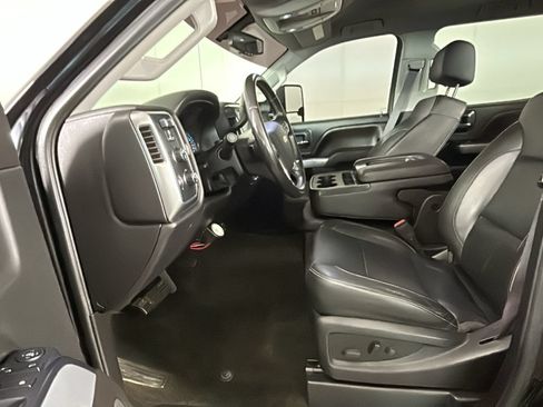 Used 2016 Chevrolet Silverado 2500 LT w/ Midnight Edition AWD/4WD image 13