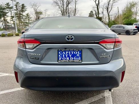 Used 2023 Toyota Corolla LE FWD image 5