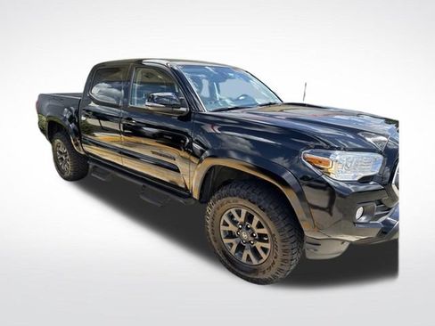 Used 2023 Toyota Tacoma SR5 w/ Technology Package AWD/4WD image 7