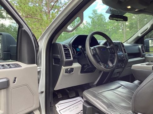 Used 2016 Ford F150 XLT AWD/4WD image 13