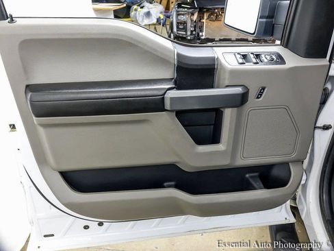 Used 2017 Ford F150 XLT w/ Equipment Group 301A Mid image 20