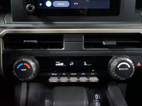 Certified 2025 Toyota Tacoma SR5 image 21