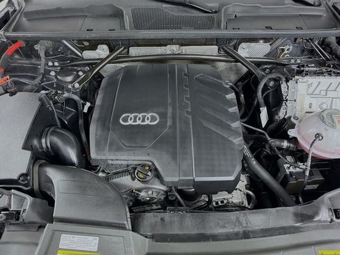 Used 2021 Audi Q5 2.0T Premium AWD/4WD image 30