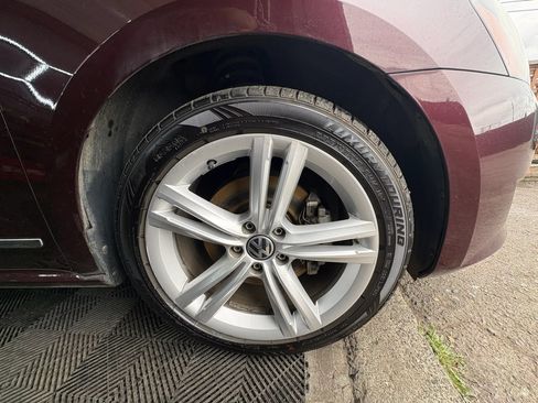 Used 2013 Volkswagen Passat TDI SEL Premium FWD image 26
