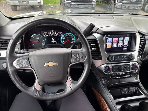 Used 2017 Chevrolet Tahoe Premier AWD/4WD image 10