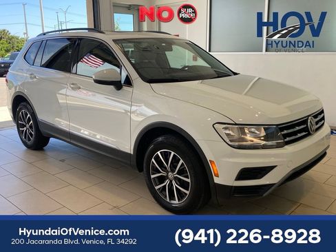 Used 2018 Volkswagen Tiguan SE AWD/4WD image 64