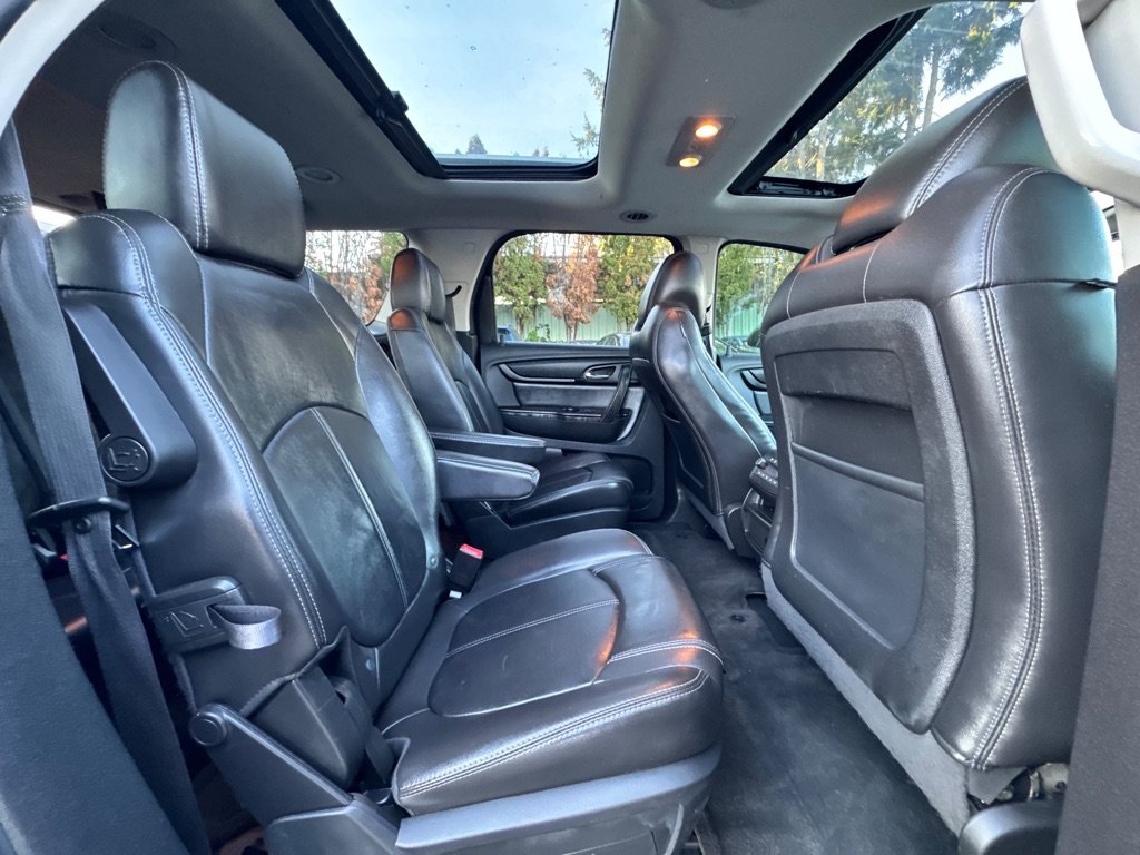 Used 2017 GMC Acadia Limited SLT AWD/4WD image 7