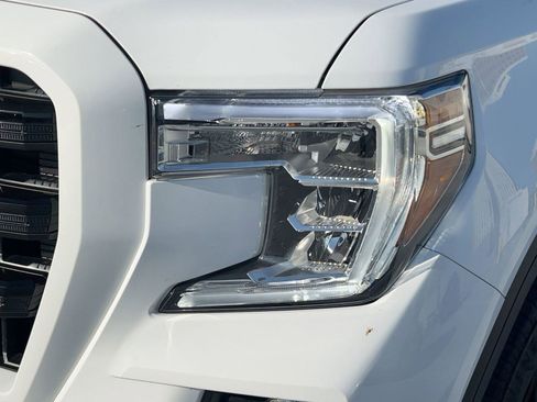 Used 2021 GMC Sierra 1500 Elevation image 11