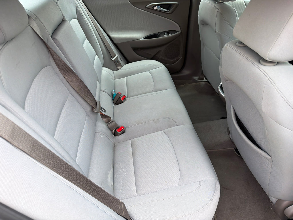Used 2025 Chevrolet Malibu LT FWD image 14