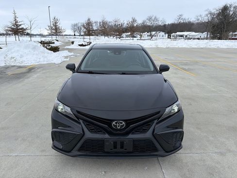 Used 2022 Toyota Camry SE image 24