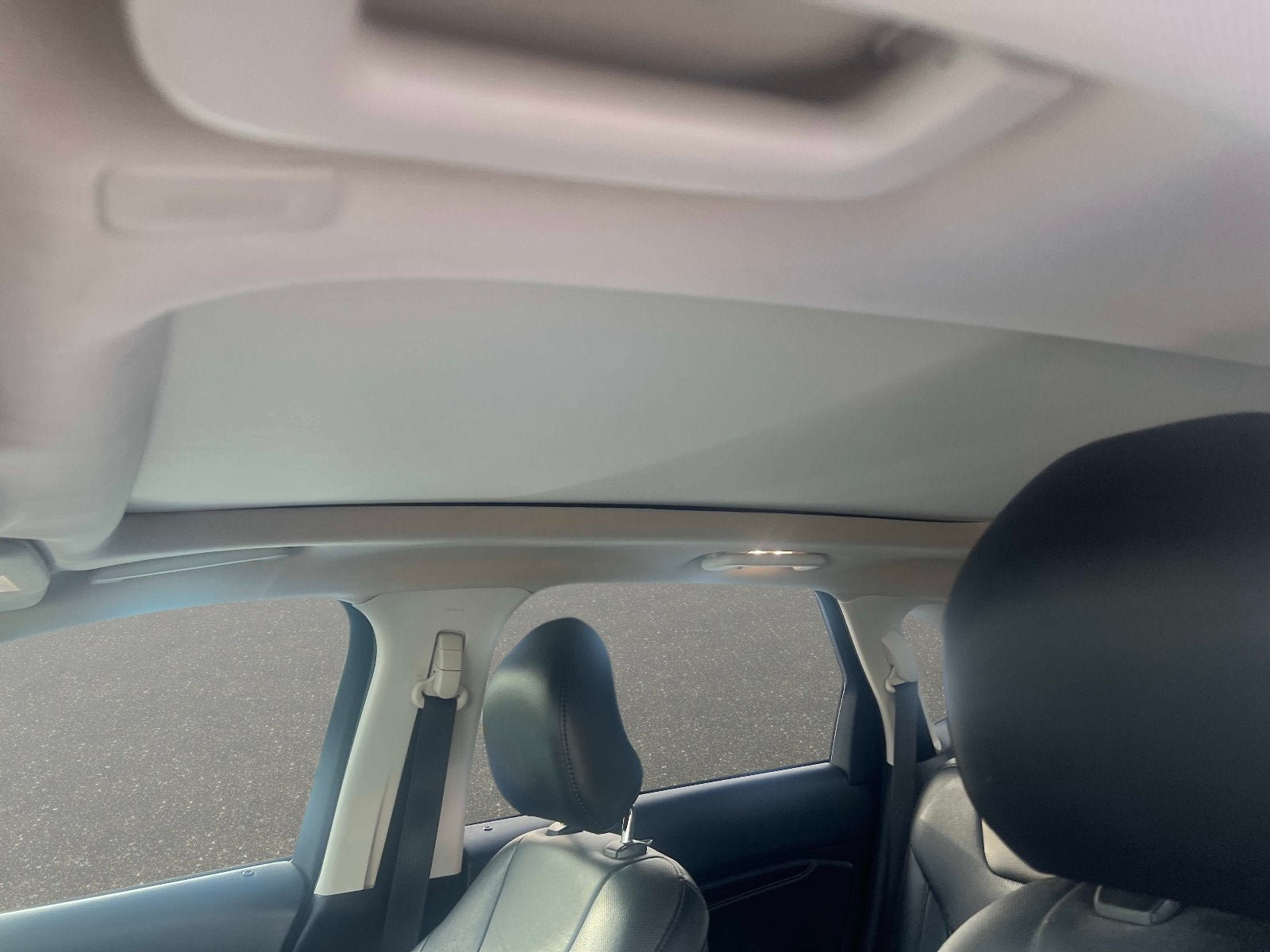 Used 2019 Ford Edge Titanium w/ Equipment Group 301A AWD/4WD image 14