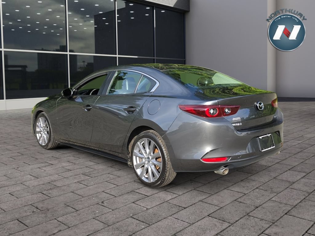 Used 2023 MAZDA MAZDA3 s FWD image 3