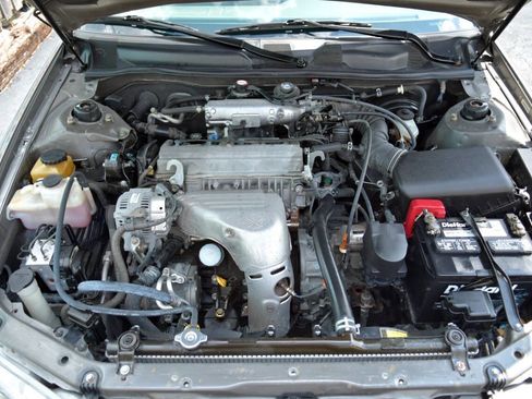 Used 2001 Toyota Camry XLE image 19