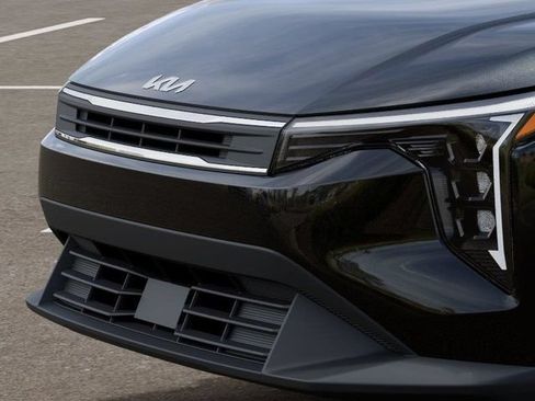 New 2026 Kia K4 FWD image 12