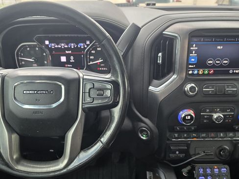 Used 2020 GMC Sierra 2500 Denali w/ Denali Ultimate Package AWD/4WD image 23