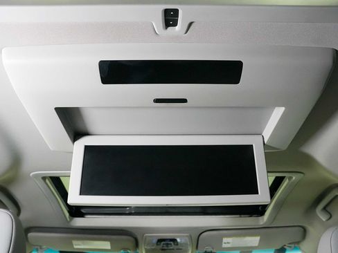 Used 2016 Toyota Sienna Limited Premium FWD image 19