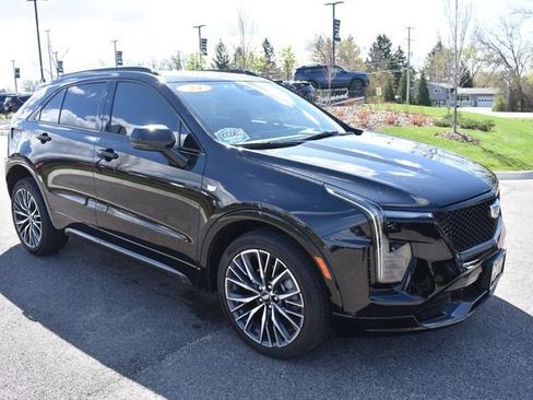 Used 2024 Cadillac XT4 Sport w/ Technology Package image 10