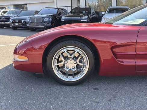 Used 1999 Chevrolet Corvette Coupe w/ Roof Pkg RWD image 15