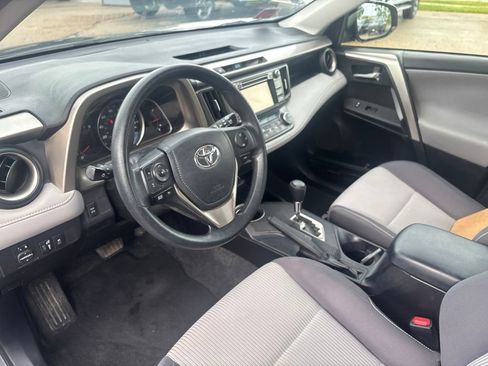 Used 2014 Toyota RAV4 XLE AWD/4WD image 19