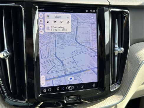 Used 2023 Volvo XC60 B5 Plus w/ Protection Package Premier image 3