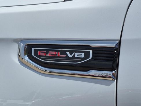 Certified 2026 GMC Sierra 1500 Denali w/ Denali Reserve Package AWD/4WD image 11