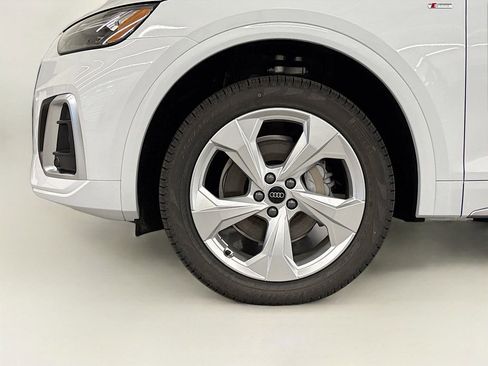 Used 2025 Audi Q5 2.0T Premium Plus w/ Premium Plus Package image 19