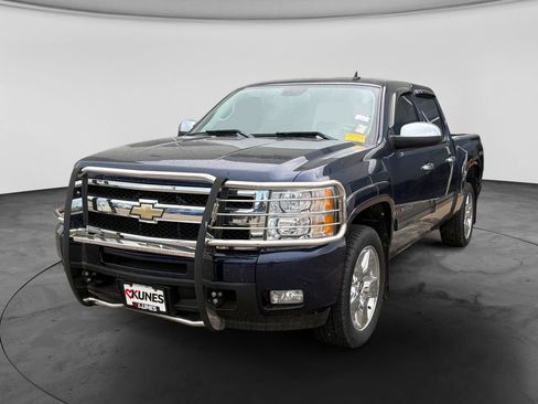 Used 2009 Chevrolet Silverado 1500 LTZ w/ Safety Package AWD/4WD image 3