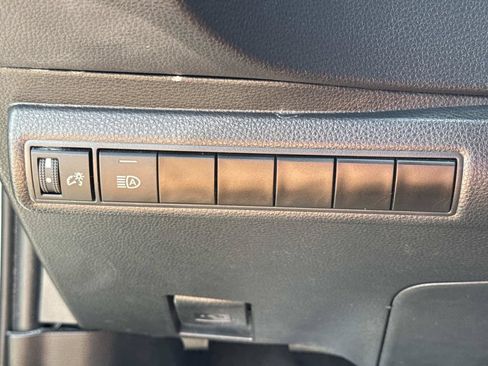 Used 2024 Toyota Corolla LE FWD image 29