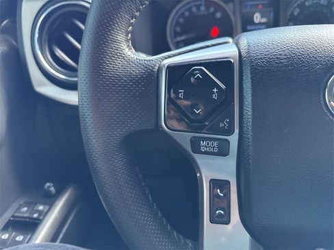 Used 2023 Toyota Tacoma TRD Sport image 15