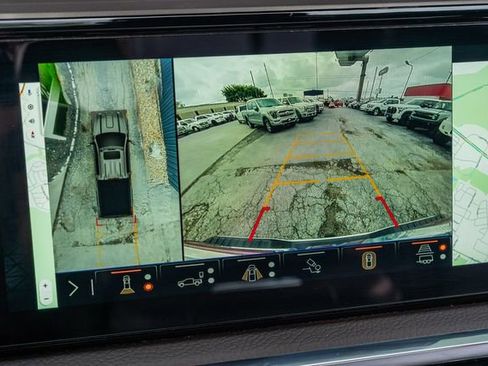 Used 2025 GMC Sierra 2500 Denali w/ Denali Reserve Package AWD/4WD image 29