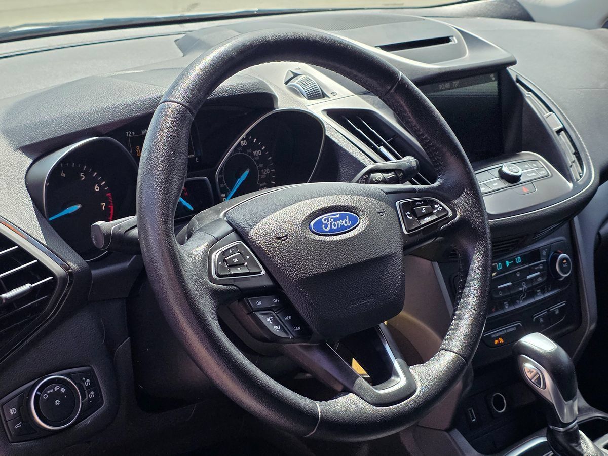 Used 2018 Ford Escape SEL FWD image 19