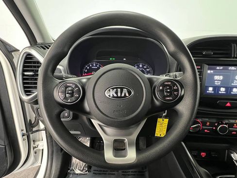 Used 2020 Kia Soul S FWD image 15