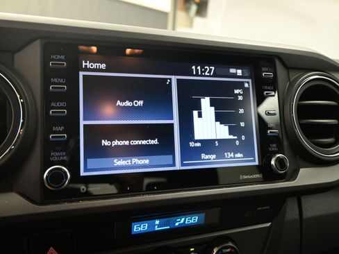 Certified 2021 Toyota Tacoma TRD Off-Road image 12