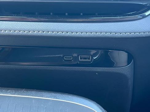 Used 2025 Buick Enclave Preferred image 29