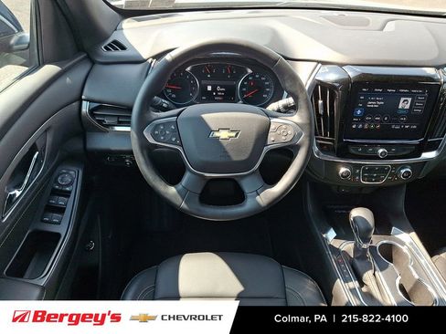 Certified 2023 Chevrolet Traverse LT w/ LT Premium Package AWD/4WD image 16