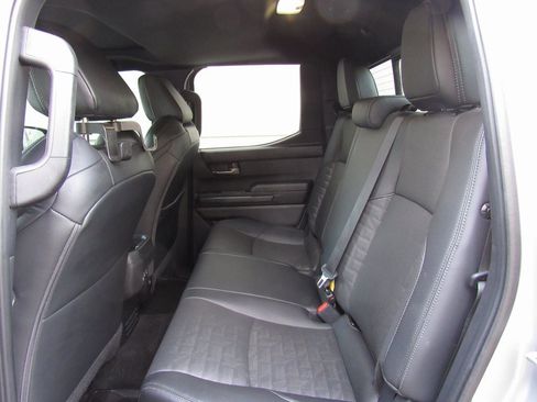 Used 2024 Toyota Tacoma TRD Sport image 16