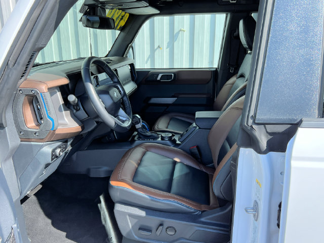 Used 2023 Ford Bronco Outer Banks AWD/4WD image 11